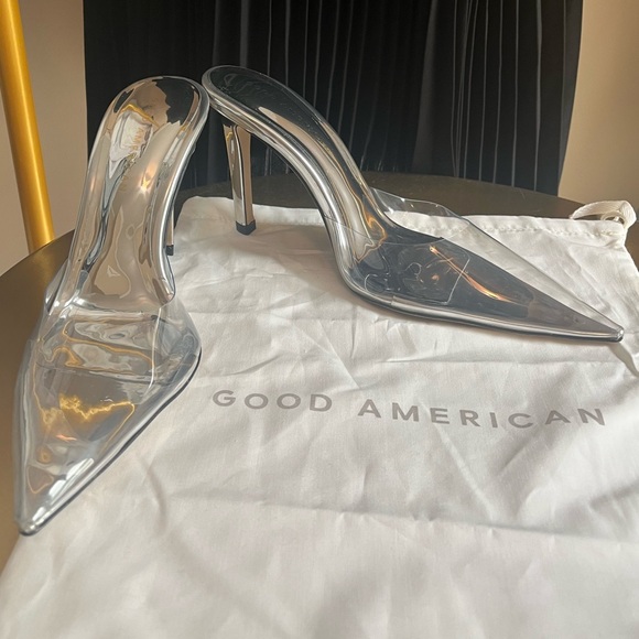 Good American Heels*Size 7* Clear with silver*Comes With Dust Bag* - Picture 2 of 9